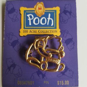 Disney Pooh 100 Acre Collection pin Pooh with Honey Pot